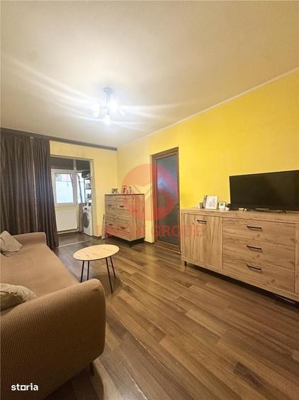 Apartament cu 2 camere semidecomandat în Casa de Cultură