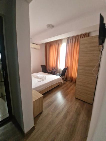 Casă cu 14 camere cu Teren 308 Mp în Tomis Nord