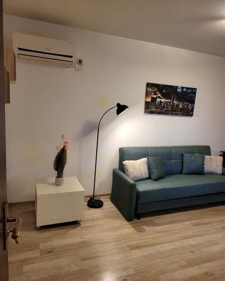 Apartament cu 2 camere decomandat în Bratia din Deal