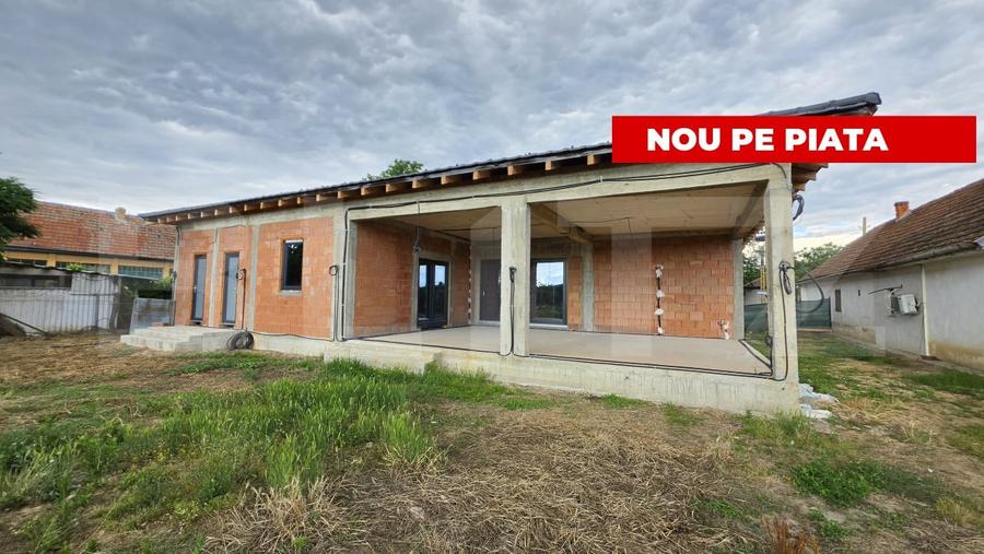 Casă individuală cu 5 camere cu Canalizare în Urseni