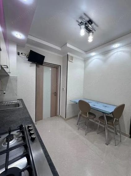 Apartament cu 2 camere decomandat în Obor