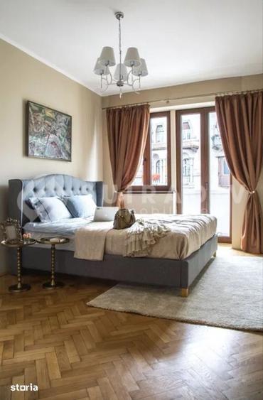 Apartament cu 3 camere semidecomandat în Central