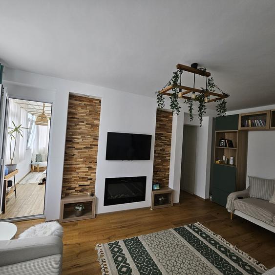 Apartament cu 2 camere semidecomandat, mobilat în Teiul Doamnei