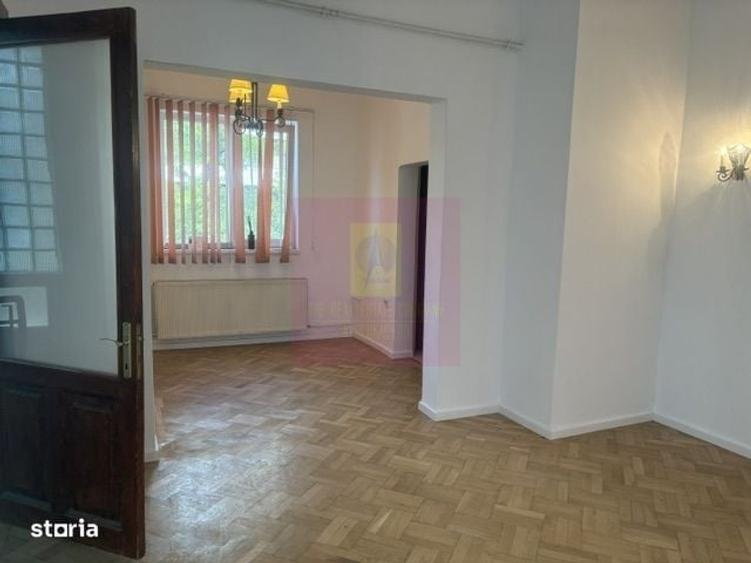 Apartament cu 3 camere în Cotroceni