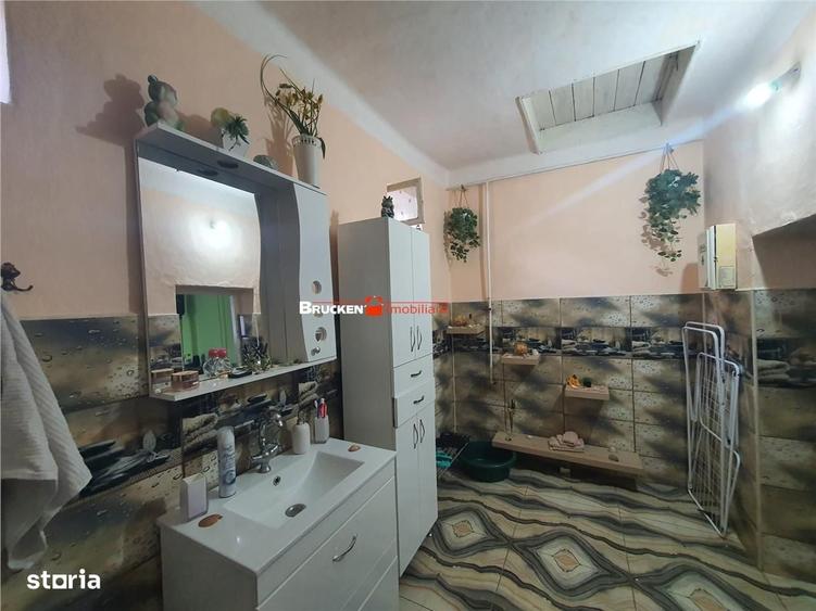 Casă cu 2 camere în Central