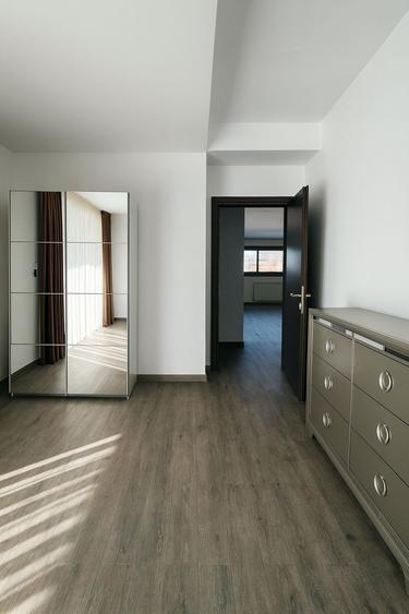 Penthouse cu 4 camere decomandat, mobilat în Poiana Brașov