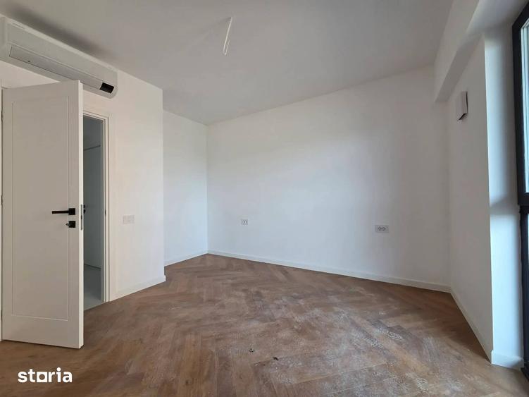 Apartament cu 4 camere decomandat în Theodor Pallady