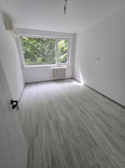 Apartament cu 2 camere decomandat în Alexandru Obregia