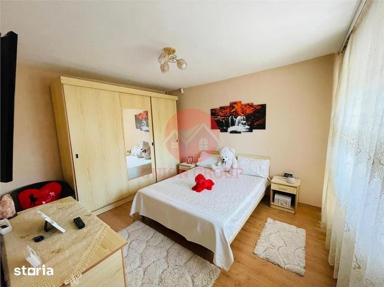 Casă cu 8 camere cu Teren 772 Mp în Agigea