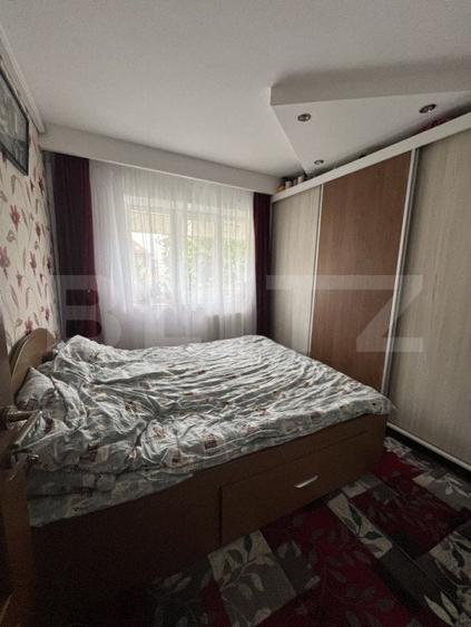 Apartament cu 5 camere decomandat, mobilat în Sud
