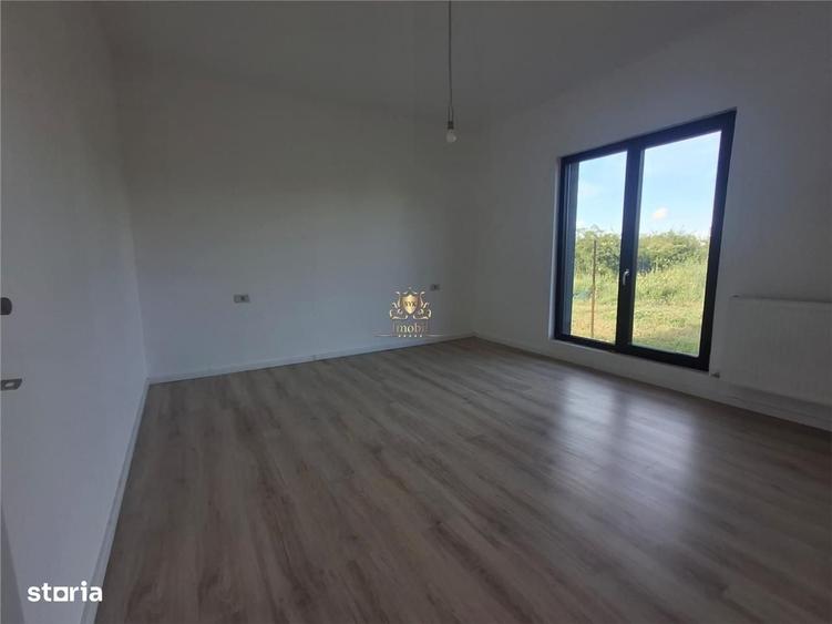 Casă cu 3 camere cu Teren 400 Mp în Bucium