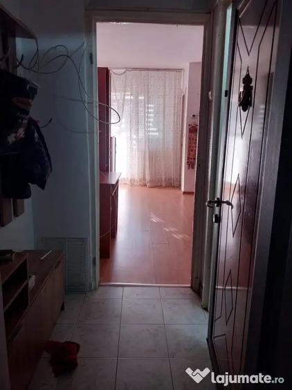 Garsonieră semidecomandată, mobilată în Galata