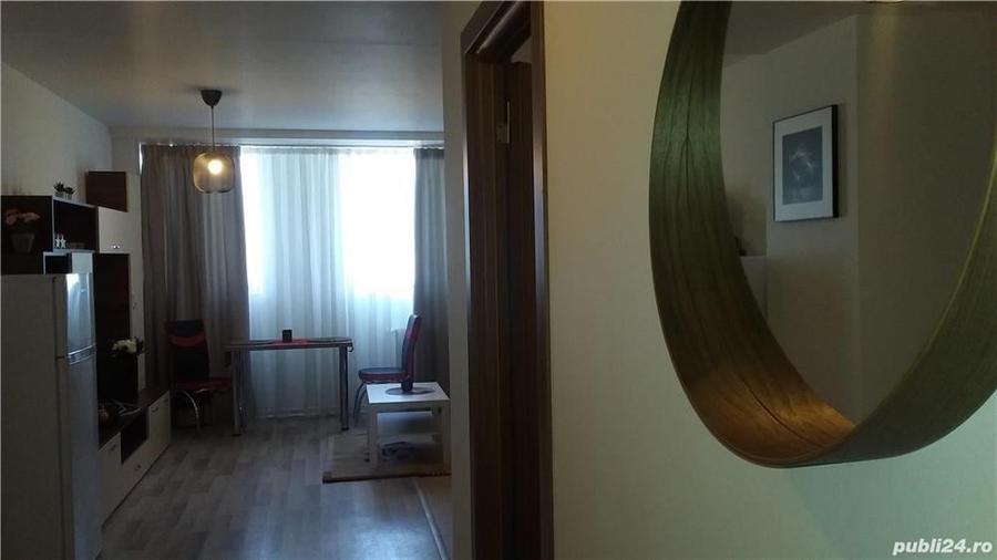 Apartament cu 3 camere decomandat în Fundeni