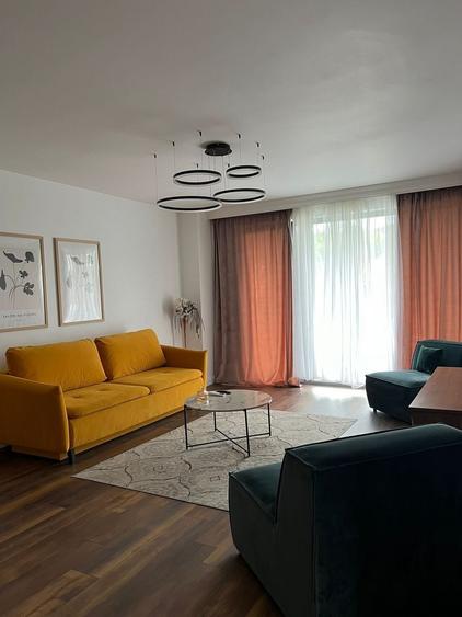 Apartament cu 2 camere semidecomandat, mobilat în Zorilor
