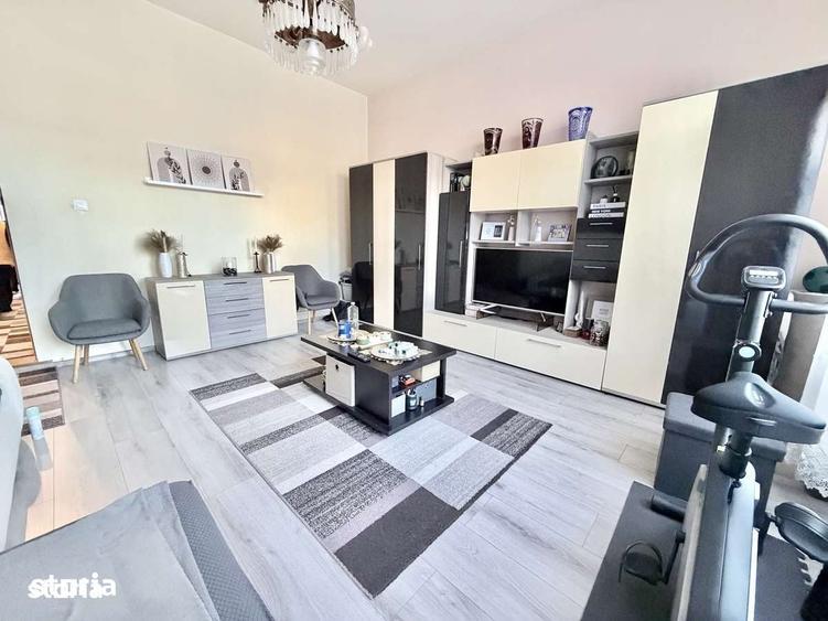 Casă cu 4 camere decomandat cu Teren 550 Mp în Cornișa