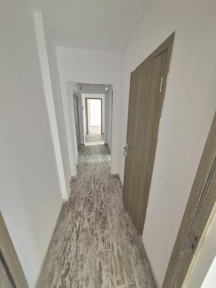 3Cam--Sagului-7 Min de Spital Judetean--Renovat--Centrala-2 Bai-58 MP-83.900 Eur - 13