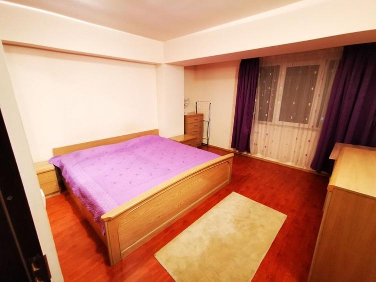 Apartament cu 2 camere semidecomandat în Podu Roș