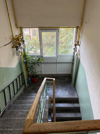 Apartament cu 2 camere semidecomandat, mobilat în Semicentral