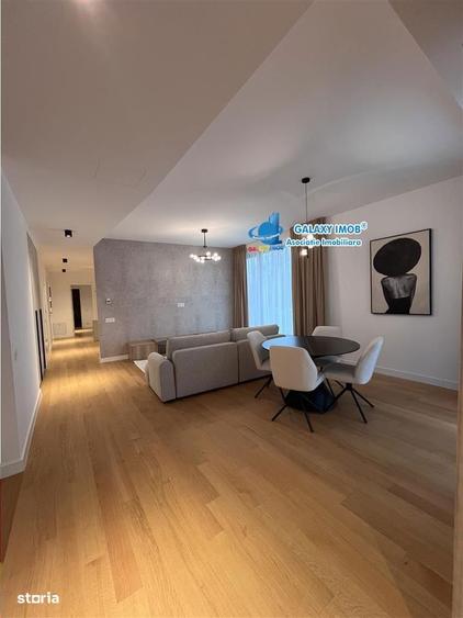 Apartament cu 4 camere, mobilat în Central