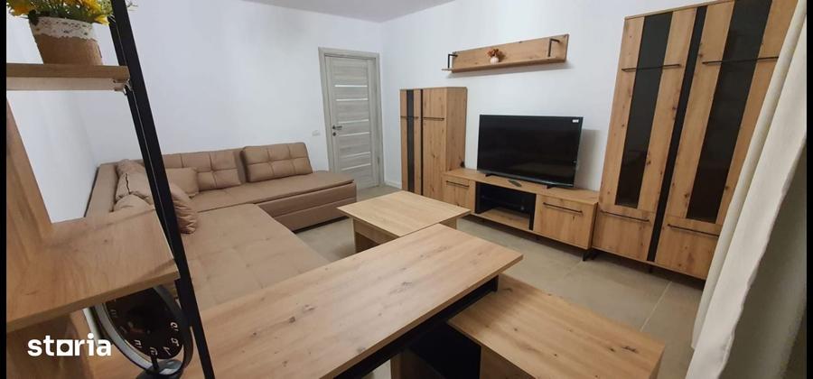 Apartament cu 2 camere decomandat în Aradului