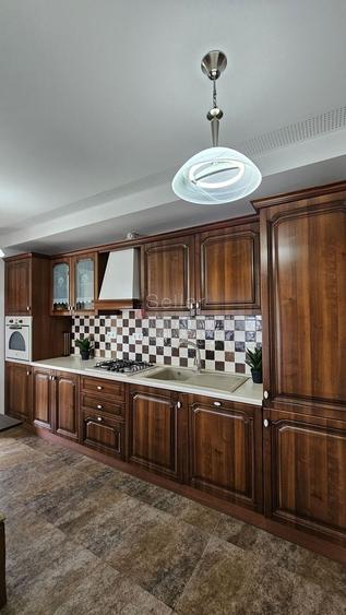 Apartament cu 4 camere decomandat, mobilat în Drumul Poienii
