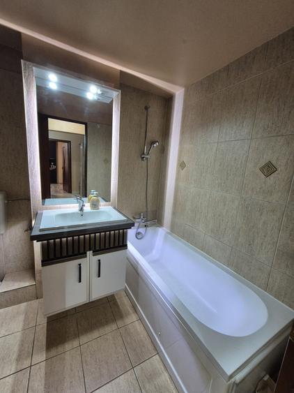 Apartament cu 2 camere decomandat în Independenței