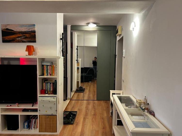Apartament cu 3 camere decomandat, mobilat în Ostratu