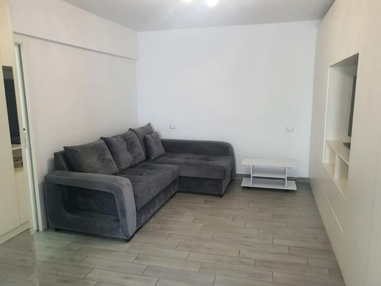 Apartament cu 2 camere decomandat în Liteni