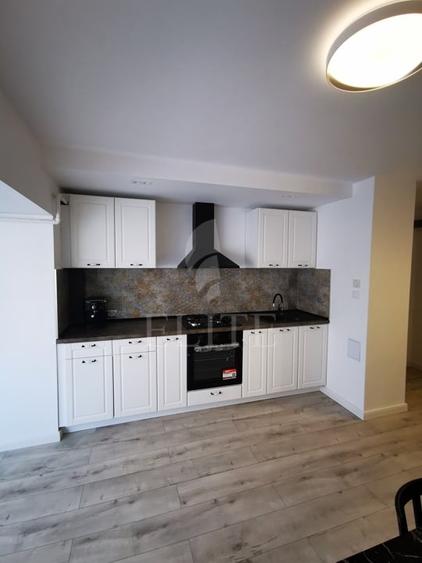 Apartament cu 2 camere decomandat în Plopilor