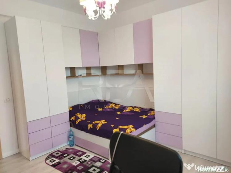 Casă cu 7 camere cu Teren 255 Mp în Titan