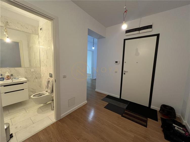 Apartament cu 4 camere decomandat în Domenii