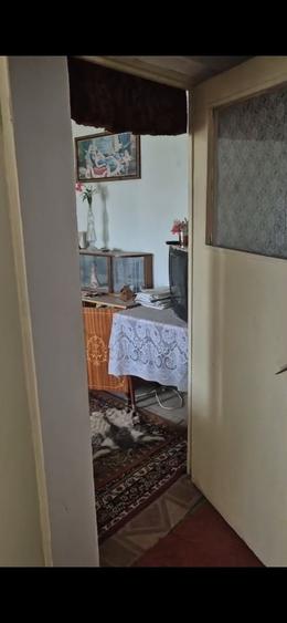Apartament cu 3 camere semidecomandat în Nord