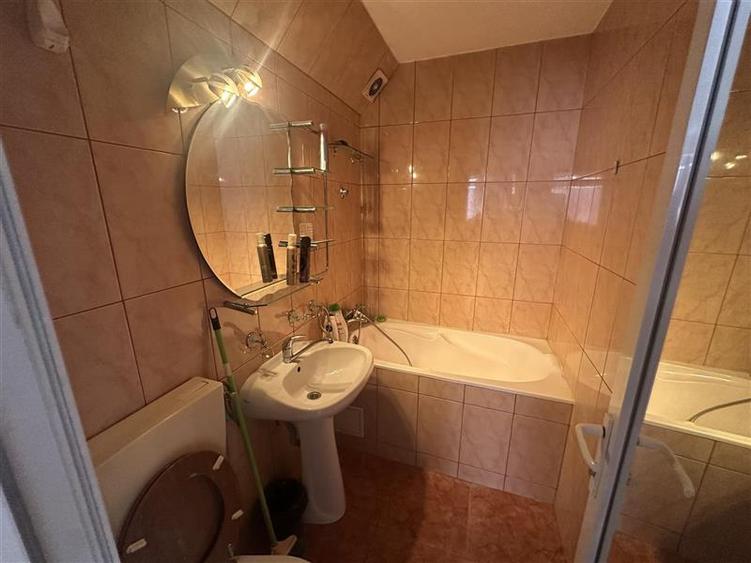 Apartament cu 2 camere decomandat, mobilat în Circumvalațiunii