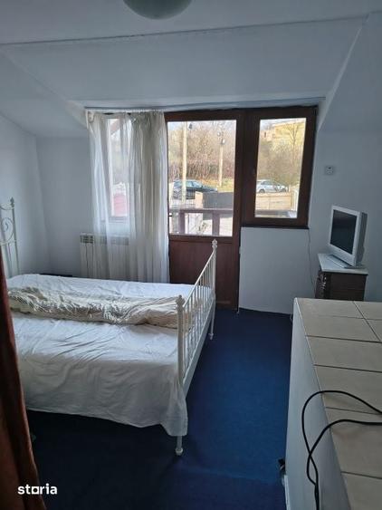 Casă cu 3 camere cu Teren 400 Mp în Central