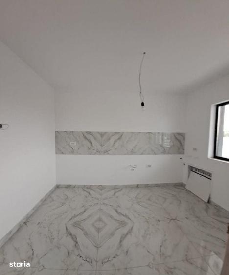 Casă cu 3 camere în Central
