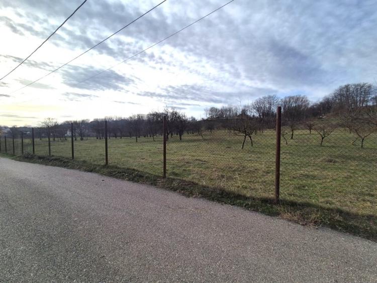 Teren Construcții intravilan de 3000 mp, în Vălenii de Munte