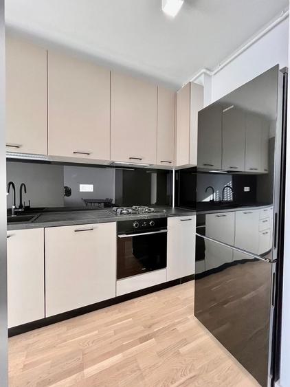 Apartament cu 3 camere decomandat, mobilat în Dămăroaia
