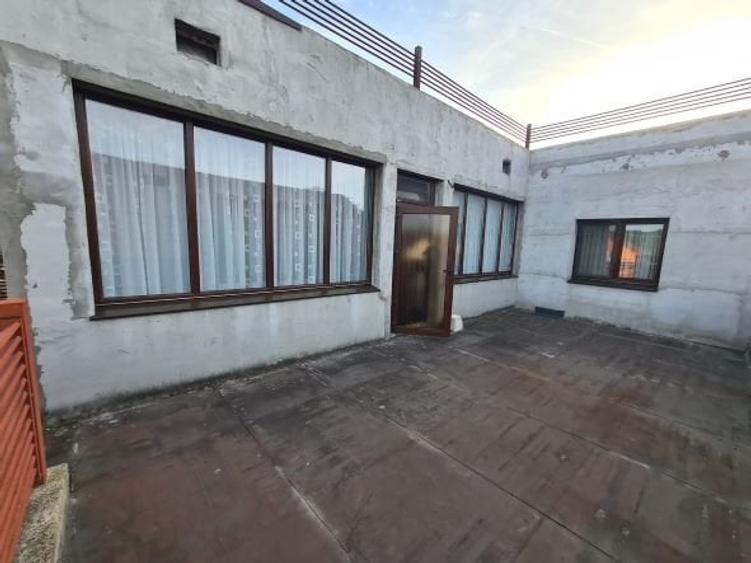 Casă individuală cu 4 camere cu Garaj în Călan