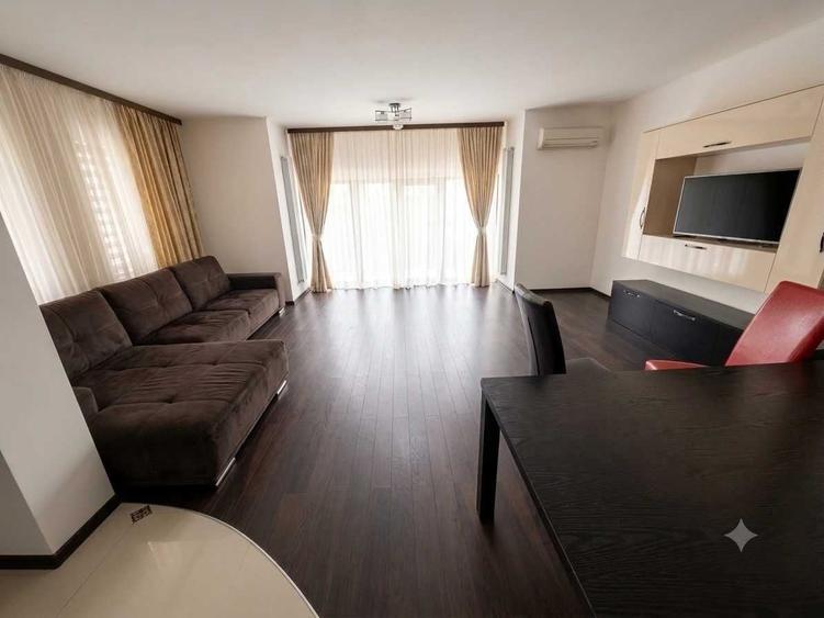 Casă cu 4 camere în Căzănești