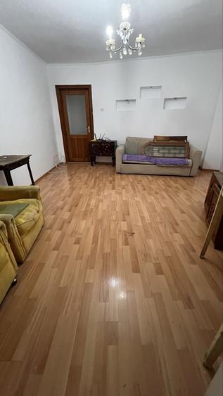 Apartament cu 2 camere decomandat în Exterior Vest