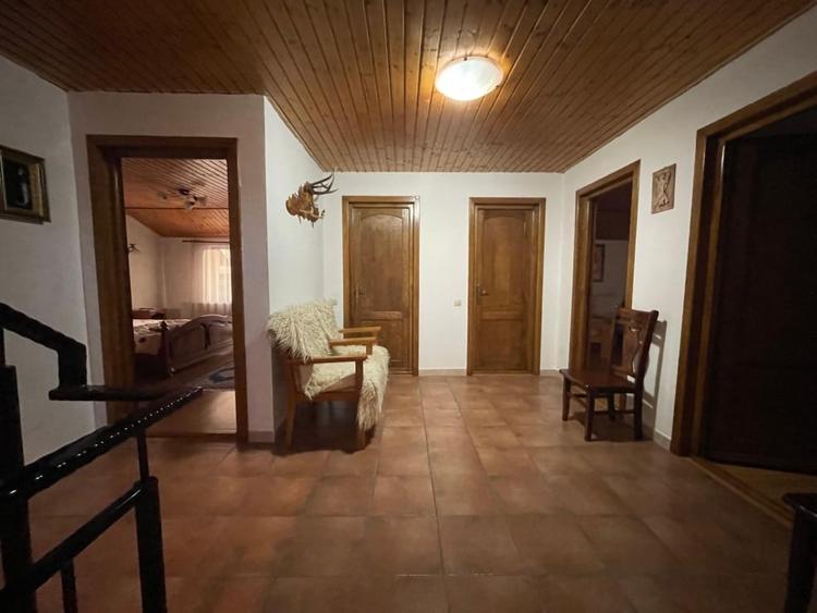 Hotel/Pensiune, de 200 mp, în Firiza