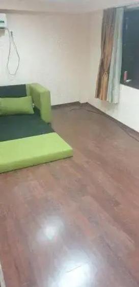Casă cu 3 camere cu Teren 90 Mp în Amzei