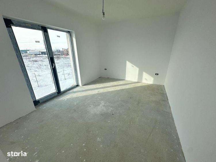 Casă cu 4 camere cu Teren 330 Mp în Ghencea