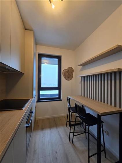 Apartament cu 2 camere semidecomandat, mobilat în Mărăști