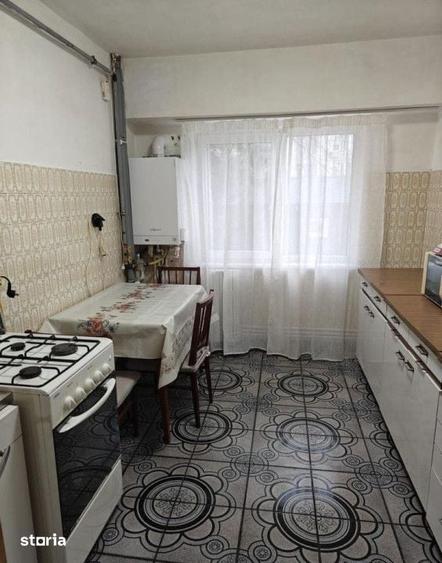 Apartament cu 3 camere, mobilat în Casa de Cultură