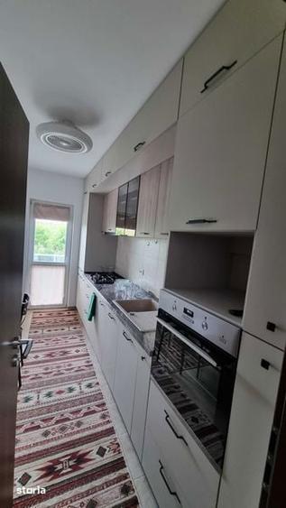Apartament cu 2 camere decomandat în Titan