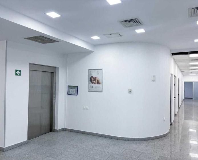 Spațiu comercial, de 1,000 mp, în Nord