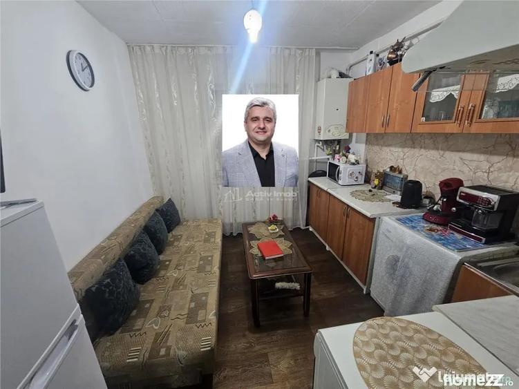 Garsonieră decomandată în Central