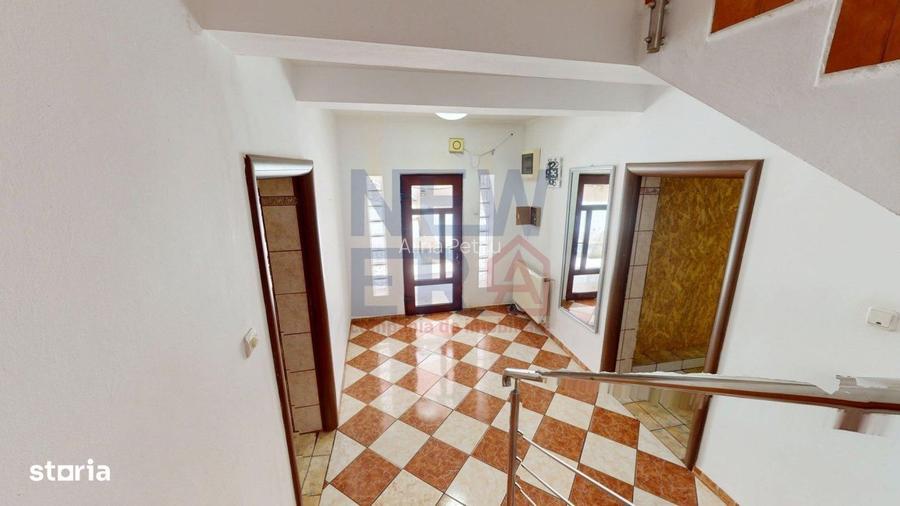 Vila cu 8 camere de vanzare / teren 840 mp. - Prelungirea Ghencea