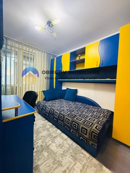 Apartament cu 3 camere decomandat în Calea Romanului
